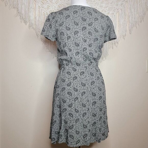 Cotton On Short Sleeve Paisley Print Casual Dress Green Black Size Small - Picture 2 of 16